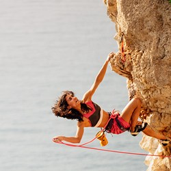 cat-250x50-escalada-roca1